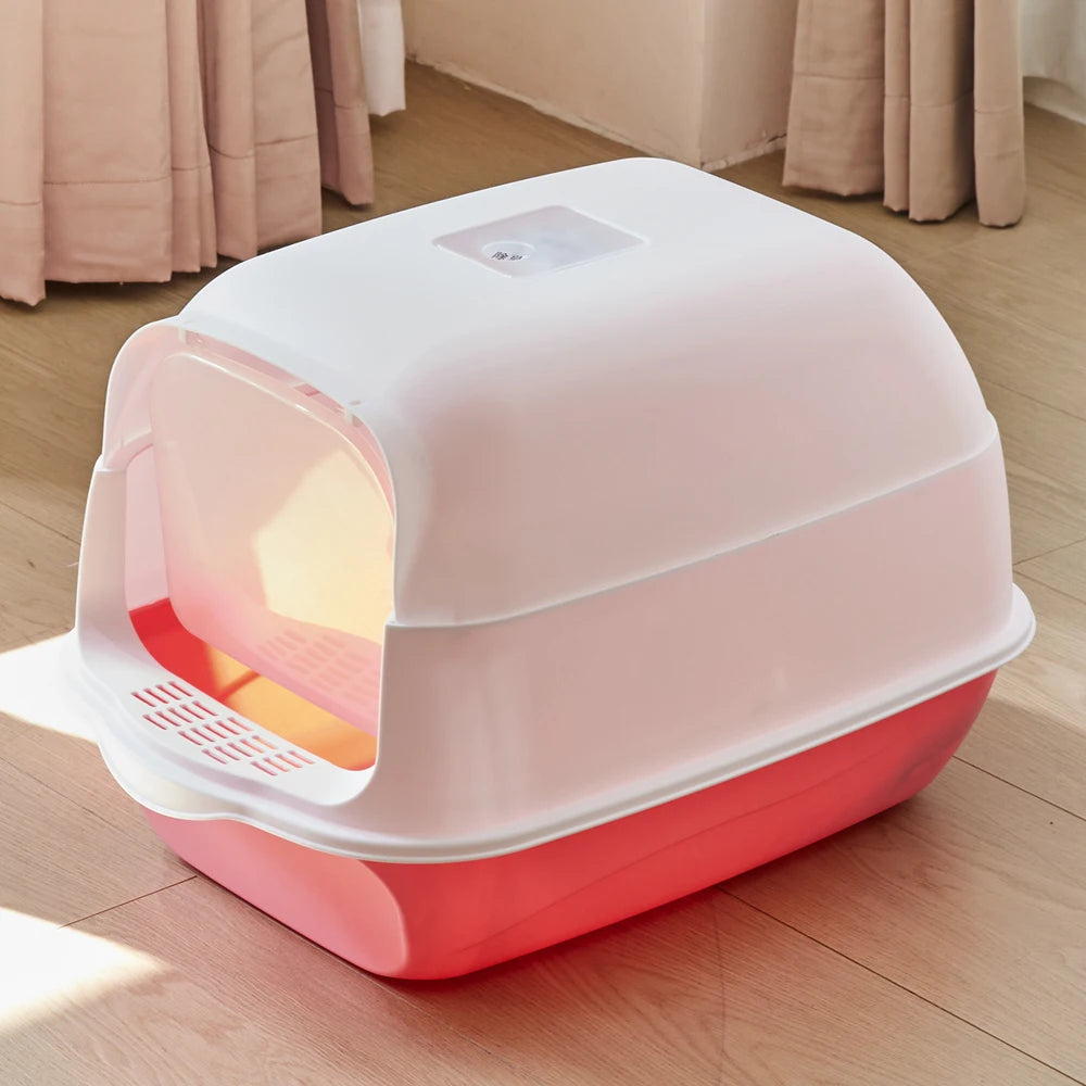 Cat toilet with scoop